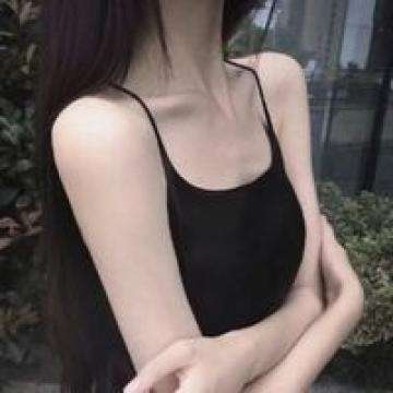 停靠红色敞篷车